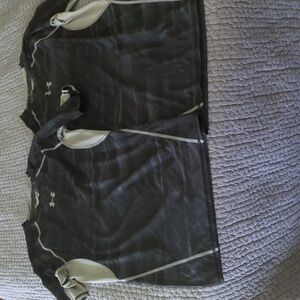 Under Armour Men's Black and White Short Sleeve Compression Tees -2